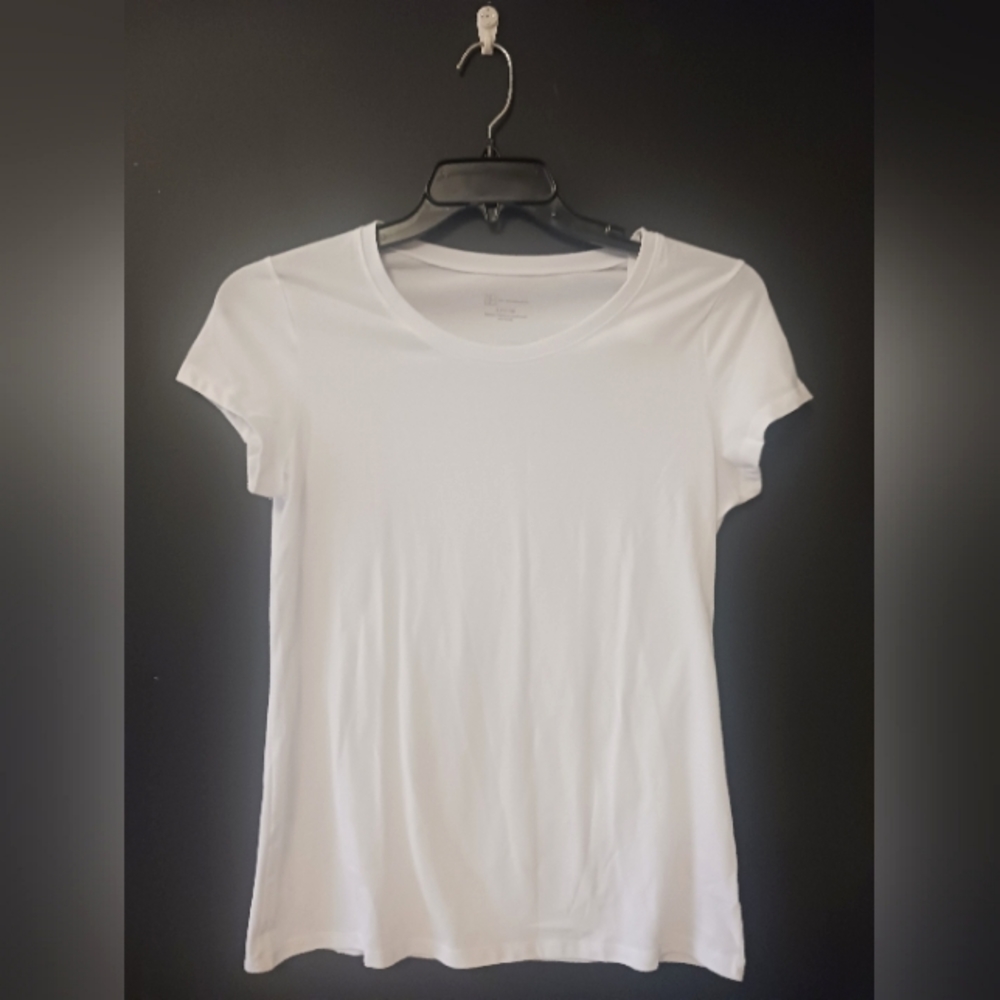 NO BOUNDARIES WOMENS LARGE SIZE 11-13 ALL WHITE TEE SHIRT